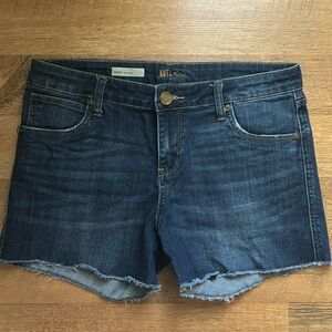 EUC KUT from the Kloth Gidget Fray Short Women’s Denim Shorts Size 8
